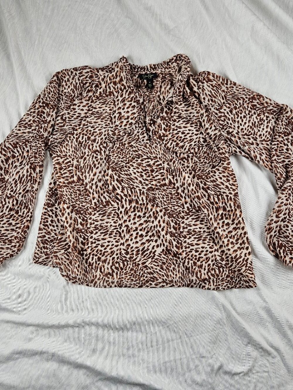 Jessica Simpson Leopard Print Blouse  Size Medium Womans